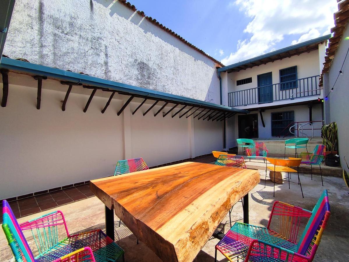 Trip Monkey Giron Hotel Exterior photo