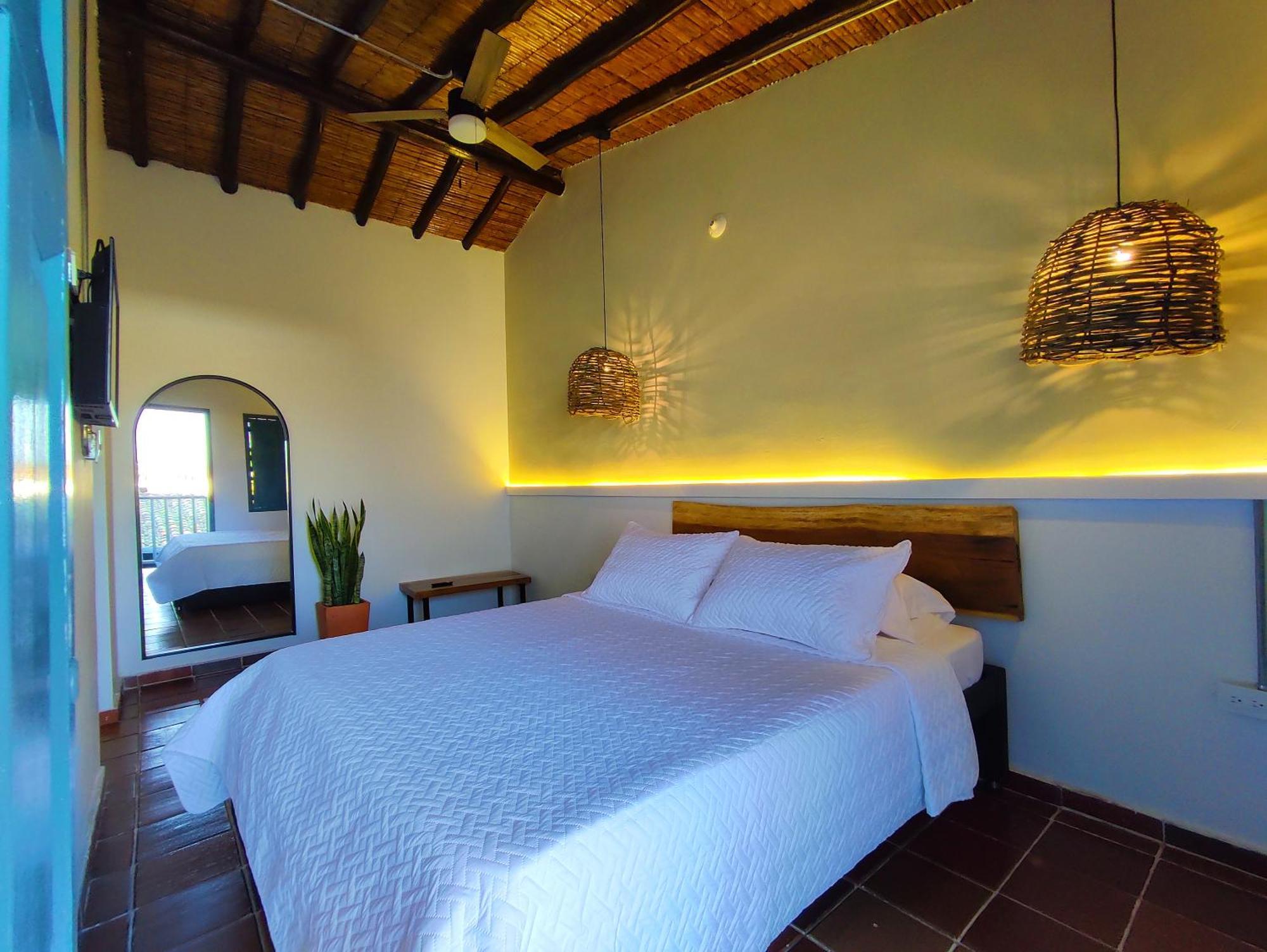 Trip Monkey Giron Hotel Room photo