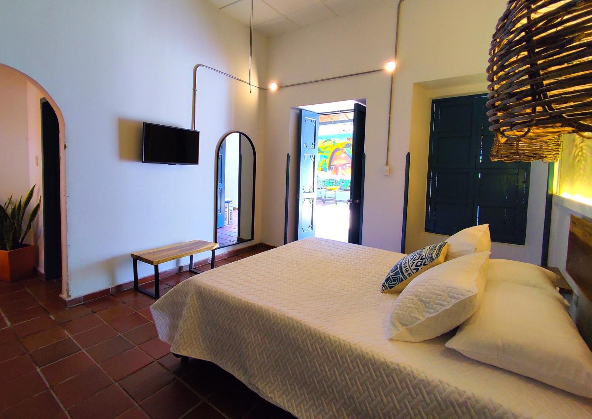 Trip Monkey Giron Hotel Room photo